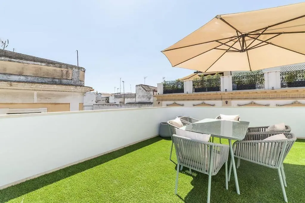Bs Brand New Triplex Private Terrace Downtown Parking Apartment Seville