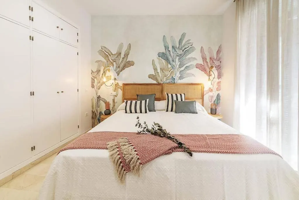 Bs Brand New Triplex Private Terrace Downtown Parking Apartment Seville
